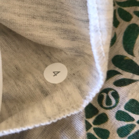 Lululemon Vintage Logo Criss-Cross Tank Top Size 4 - Picture 8 of 8